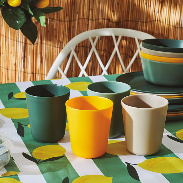 Juego 24 vasos plástico 25 cl. colores surtidos